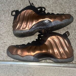 Nike Copper and Black Athletic Shoes